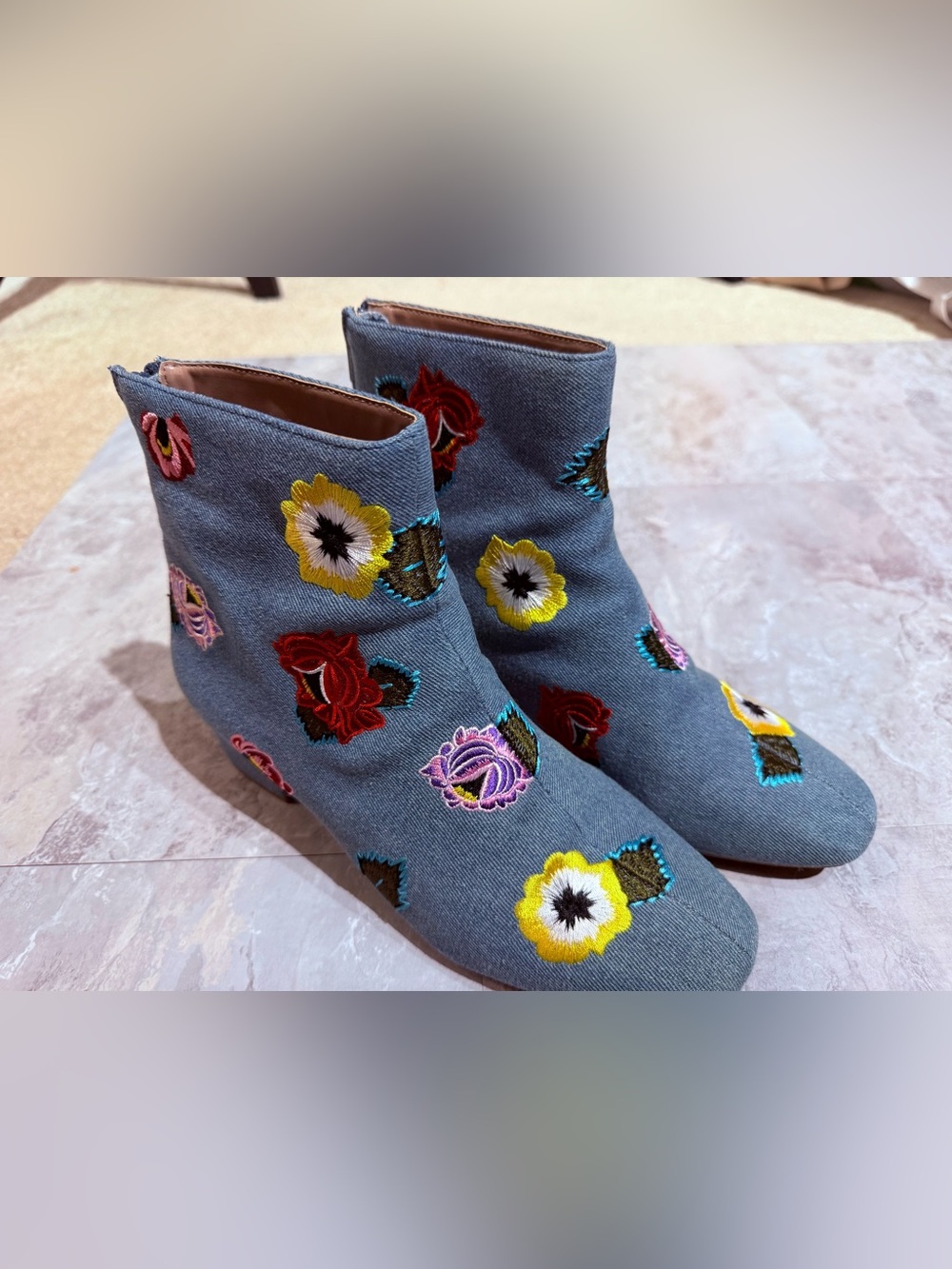 Betsey Johnson Twiggy Blue Denim Floral Embroidered Boots Size 8.5 Worn once